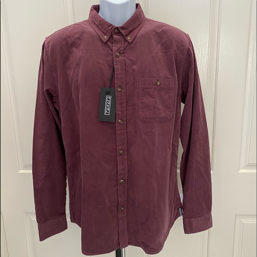 🔵NEW wTag-EZEKIEL Burgundy Corduroy Button Shirt M - Picture 1 of 3